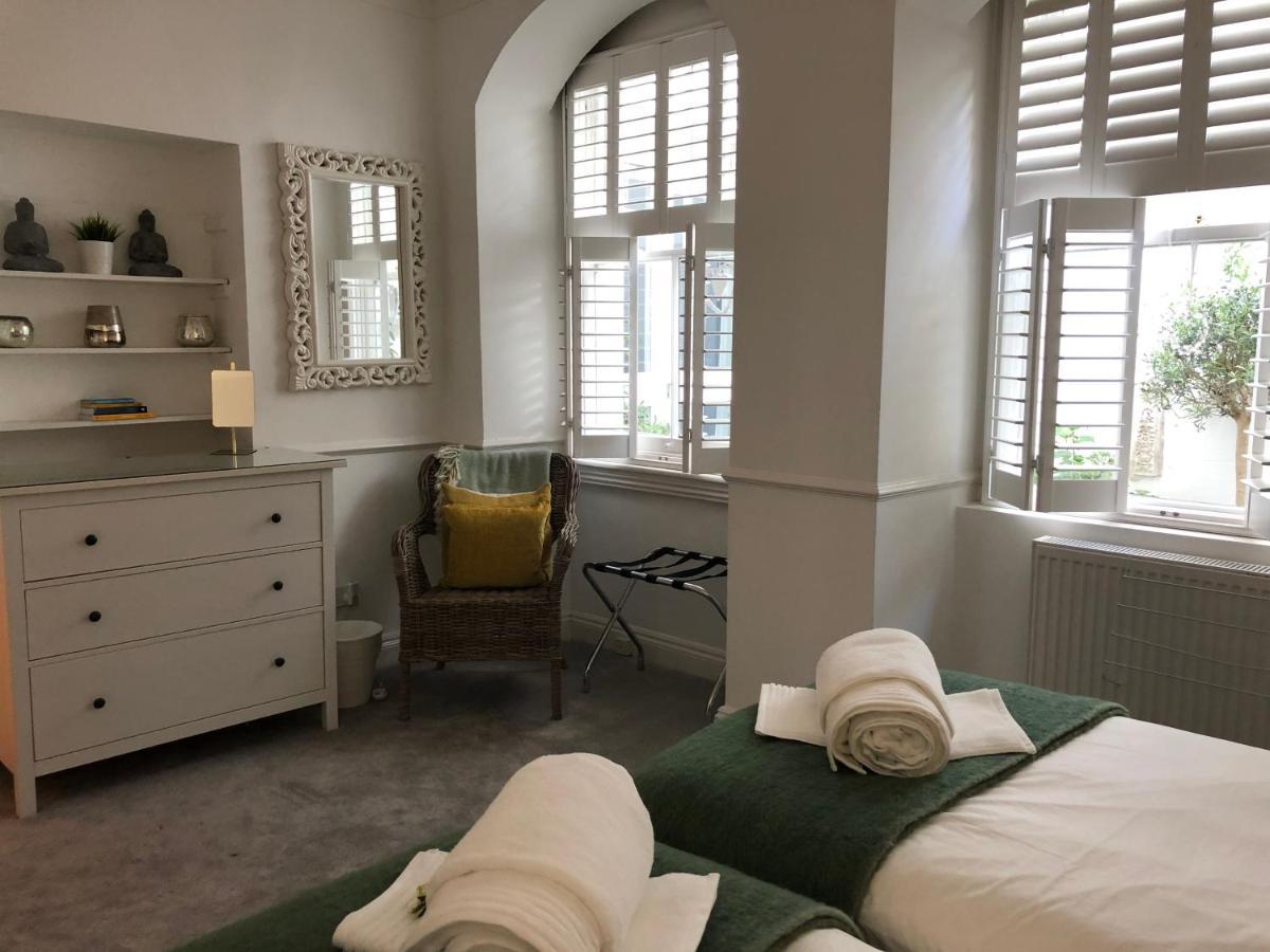 Olive Tree Apartment Hove Екстериор снимка