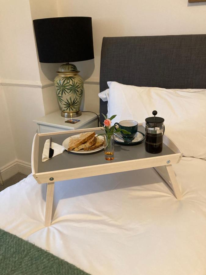 Olive Tree Apartment Hove Екстериор снимка