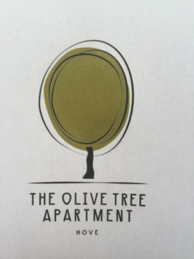 Olive Tree Apartment Hove Екстериор снимка